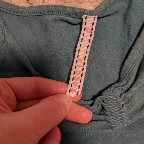 Bundle Patterned Sheer Top & Tank - Picture 3 of 10